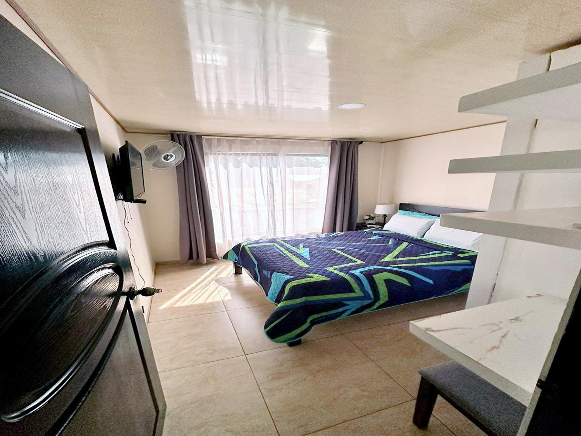 Senderos Apartment, Self Check- In, Airport Sjo 5 Min Santiago Este Exterior photo